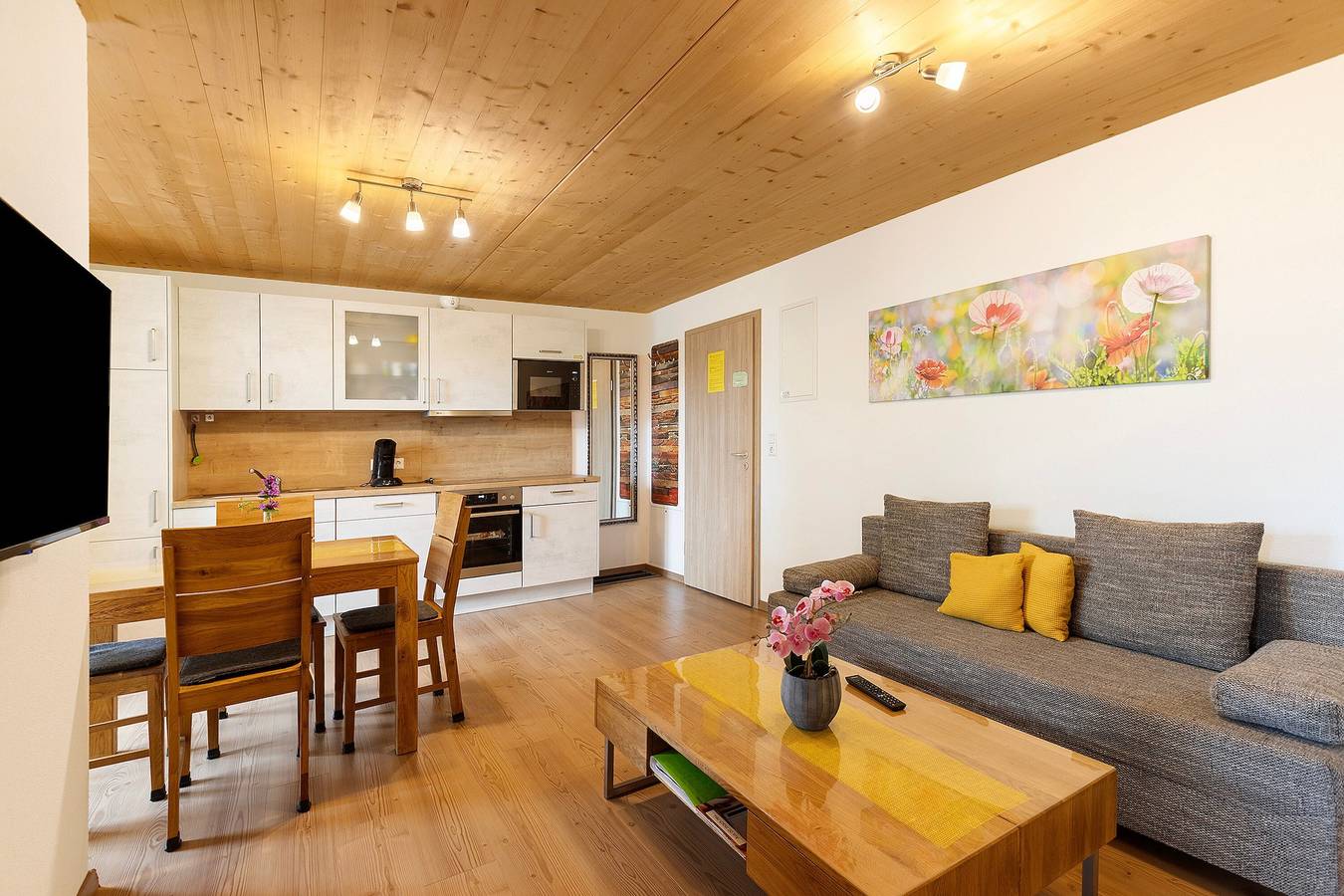 Ganze Wohnung, Ferienwohnung Mauchach" mit Gemeinschaftsgarten, Balkon und Wlan in Unadingen (Löffingen), Löffingen