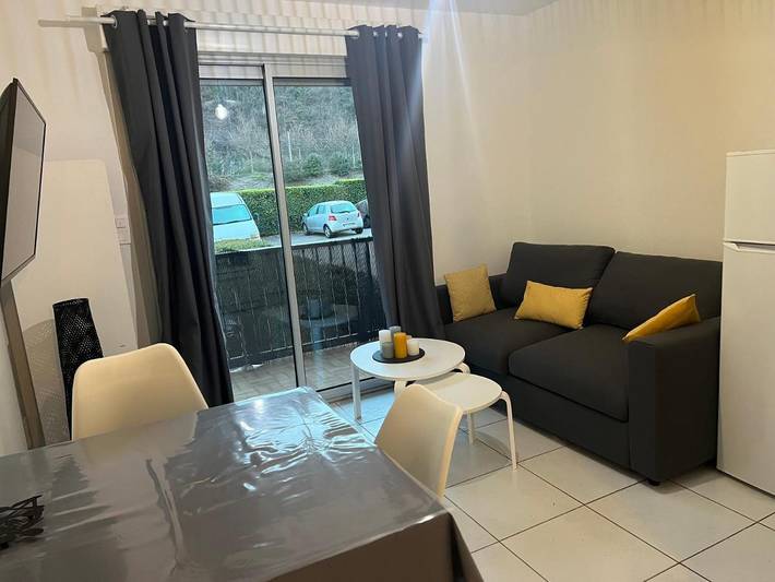 Gîte pour 4 personnes, avec balcon à Savignac-les-Ormeaux - 3