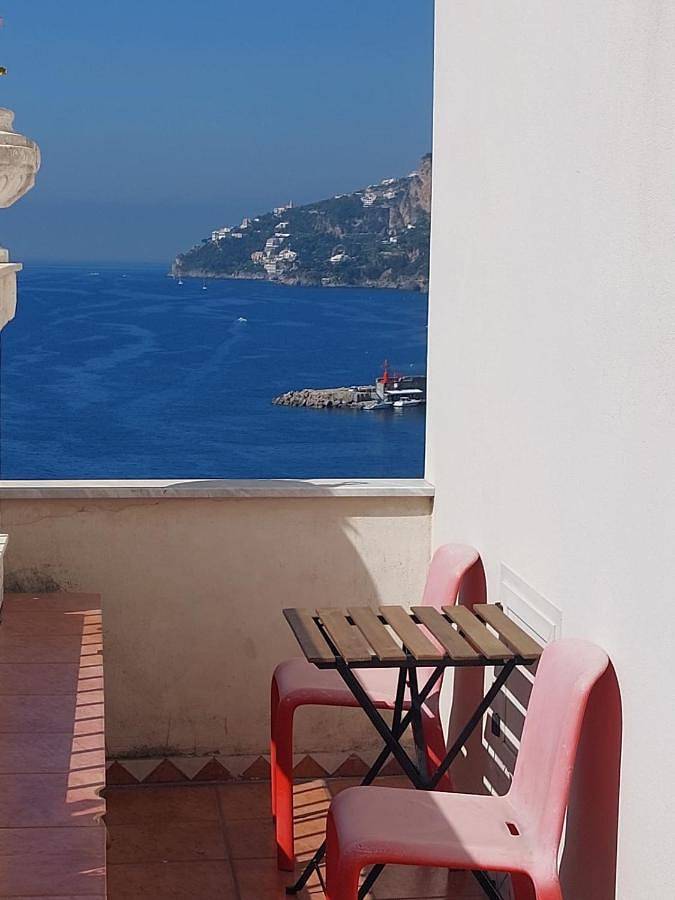 Family Room with Sea View in Spiaggia libera Amalfi (Amalfi), Amalfi
