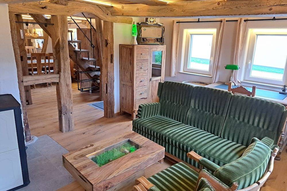 Ferienhaus Rita: Rustikaler Charme & moderner Komfort im Biosphärenreservat Rhön in Bad Bocklet, Rhön-Bayern
