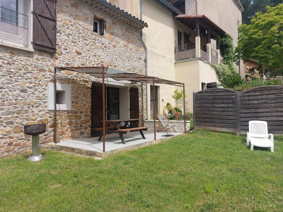 Appartement entier, Aux Cigales du Mazet in Branoux-les-Taillades, Parc national des Cévennes