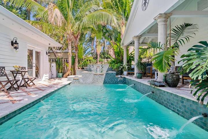 Casa de vacaciones para 9 personas, con jacuzzi y piscina, Se admiten mascotas - 1