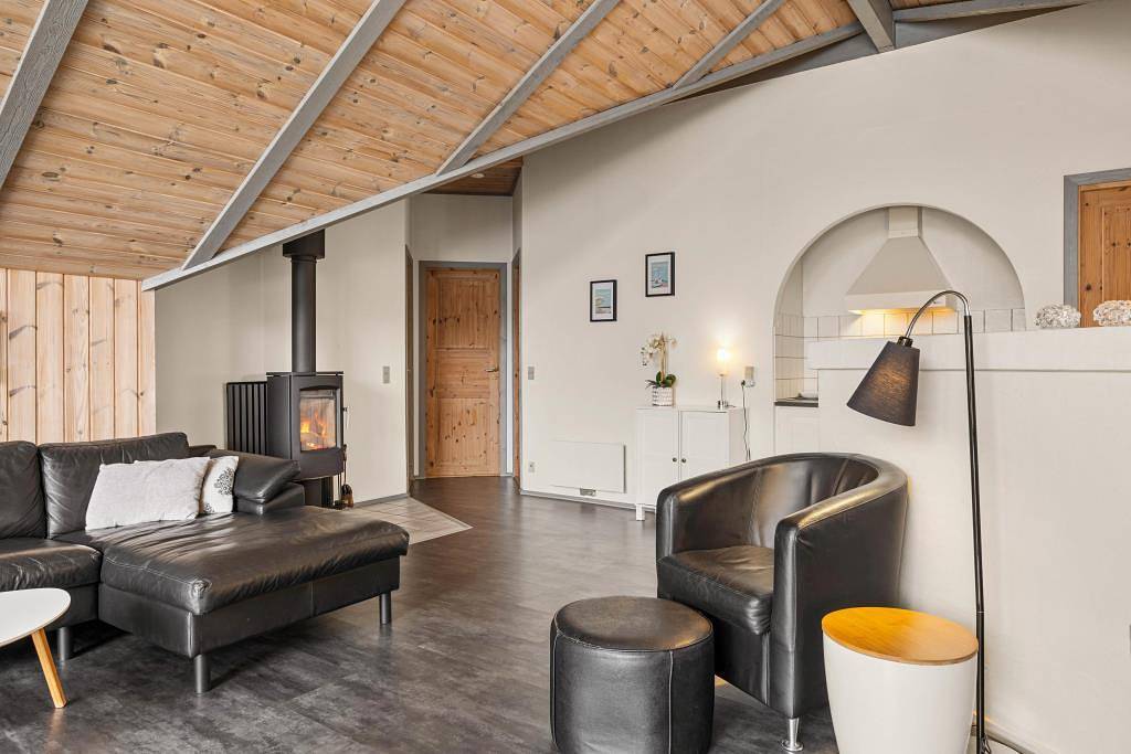Zentral gelegenes Ferienhaus mit Whirlpool und Sauna in Henne, Varde