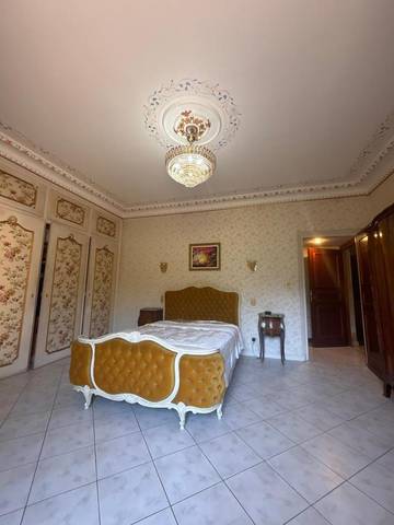 Cottage pour 2 personnes, avec balcon et jacuzzi ainsi que piscine et jardin à Méry