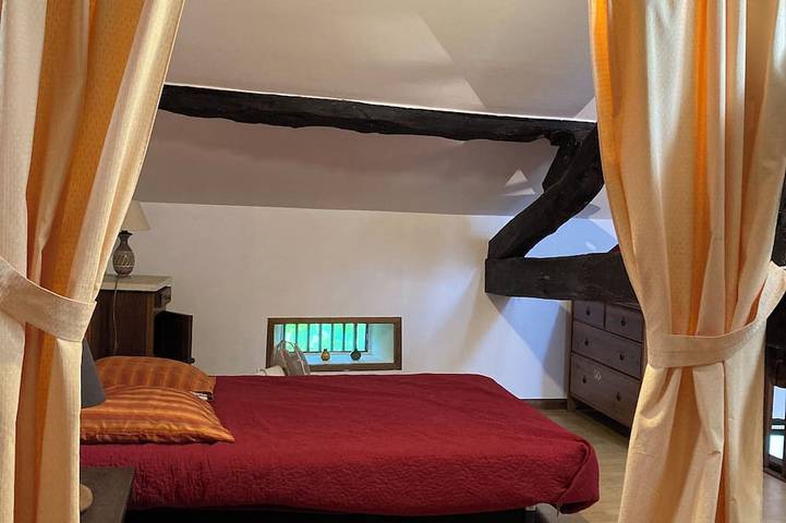 Location de vacances pour 5 personnes, avec jardin, animaux acceptés à Champagne-et-Fontaine - 2