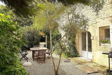 Gîte pour 8 personnes, avec jardin et piscine à Aumagne