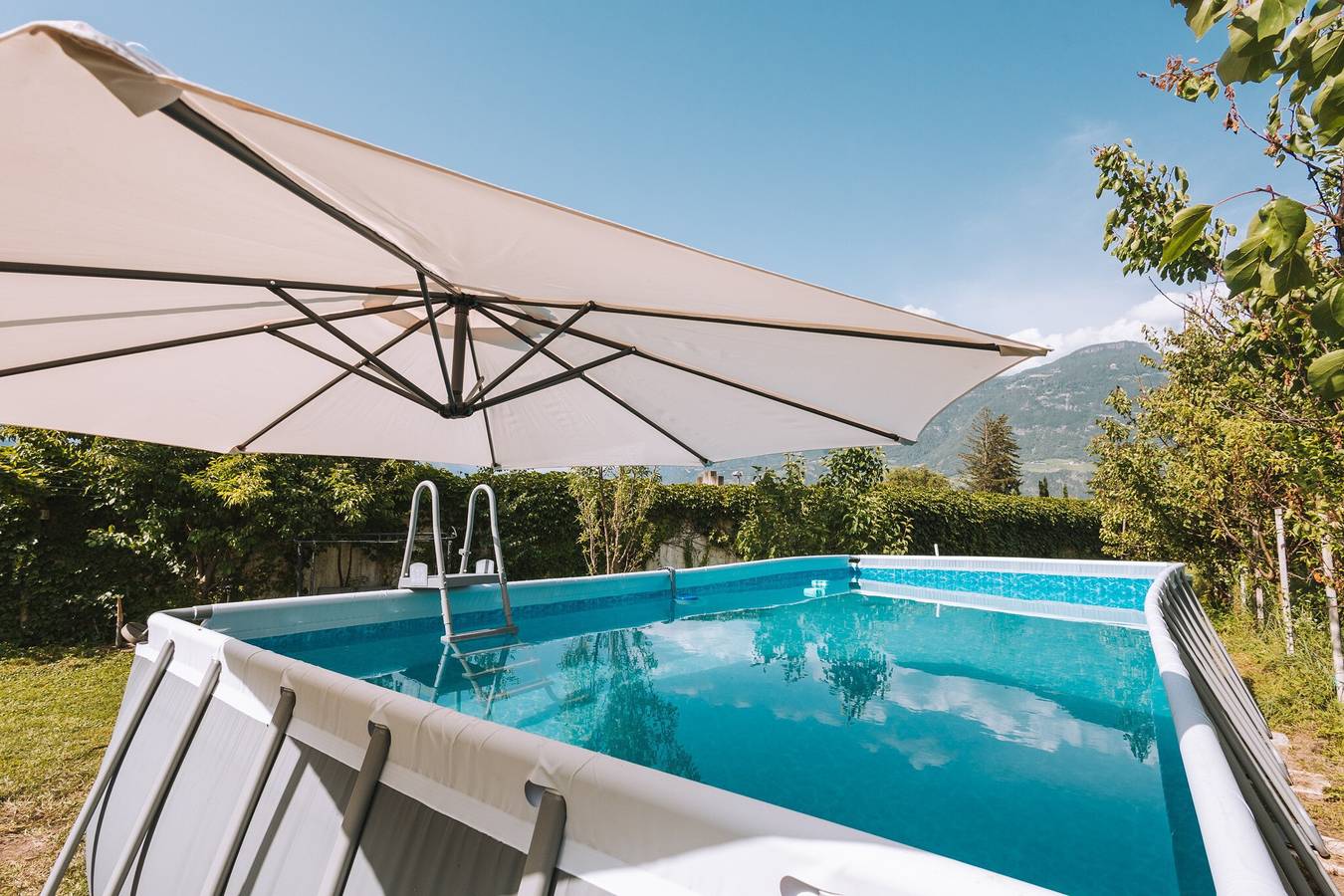 Appartamento intero, Appartamento 'Matscherhof Family 1' con vista sulle montagne, Wi-Fi e aria condizionata in Lana di Sotto, Lana