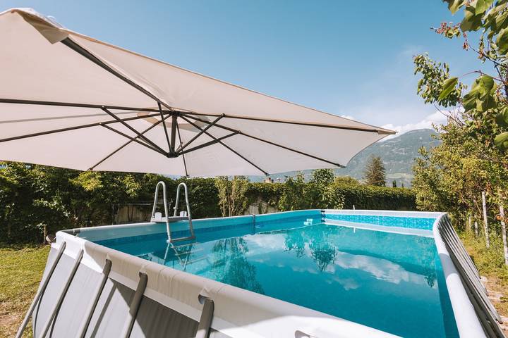 Entire apartment, Apartment 'Matscherhof Elderflower Exclusive' with Mountain View, Wi-Fi and Air Conditioning in Lana di Sotto, Lana