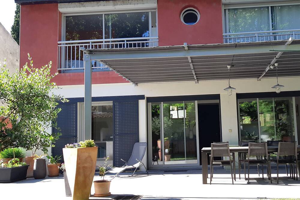 Modernes Haus im Herzen der Provence in Pont-Saint-Esprit, Nimes und Umgebung