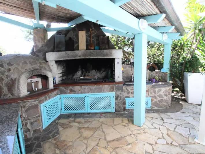 Ferienhaus für 8 Personen, mit Terrasse und Garten sowie Pool