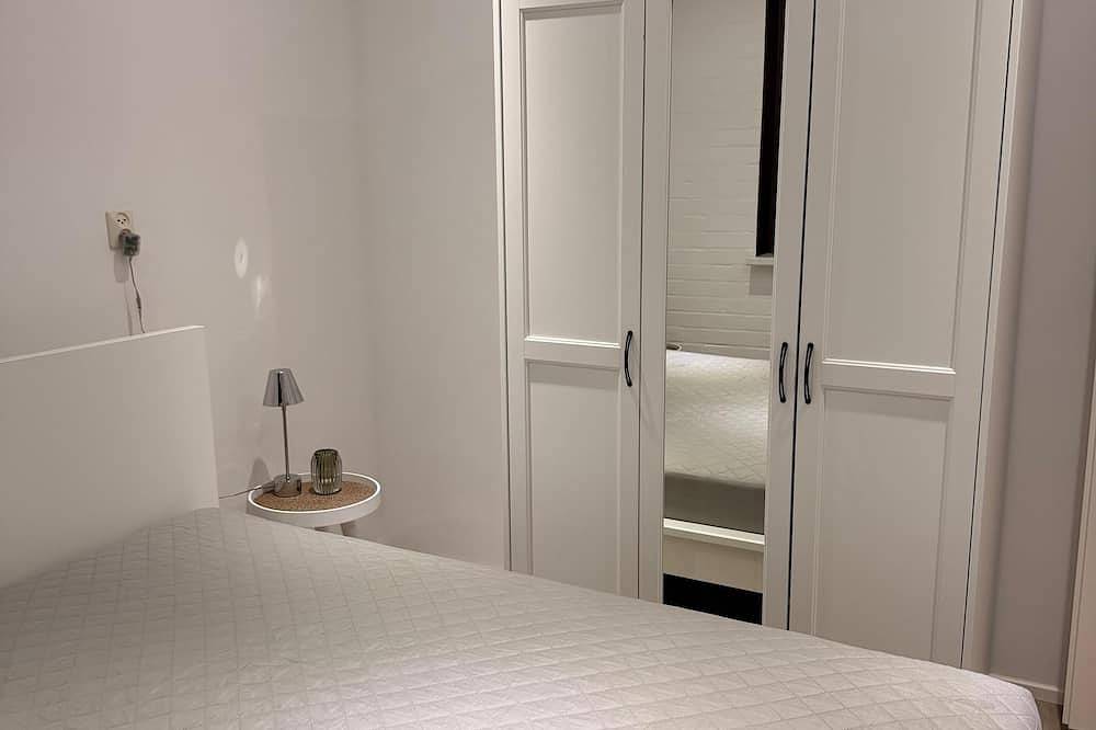 Tolle Lage! Strand, Deich und ein wunderschöner kleiner Ort fußläufig in Lemmer, Ijsselmeer