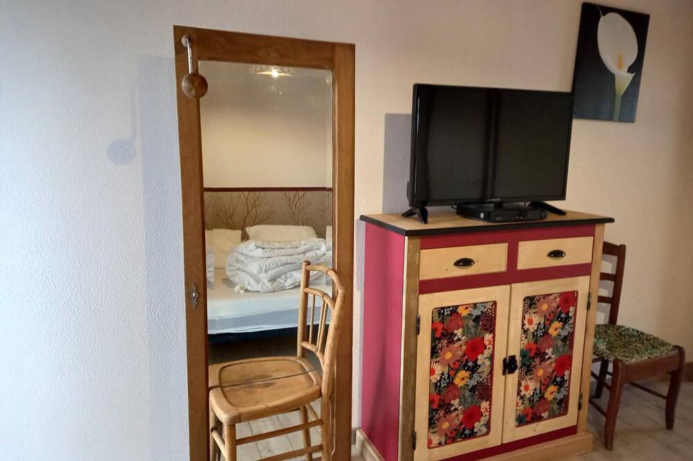 Charmantes Ferienhaus mit Kanalzugang und Privatsphäre in Gannay-sur-Loire, Allier