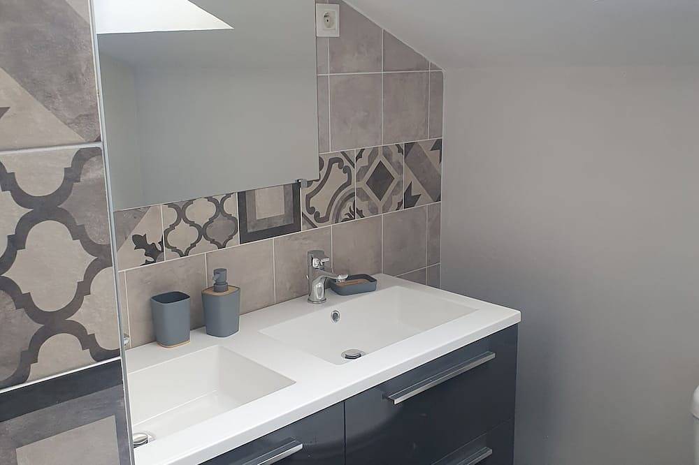 Appartement entier, Fenetre sur les salines in Salins-les-Bains, Jura Francais