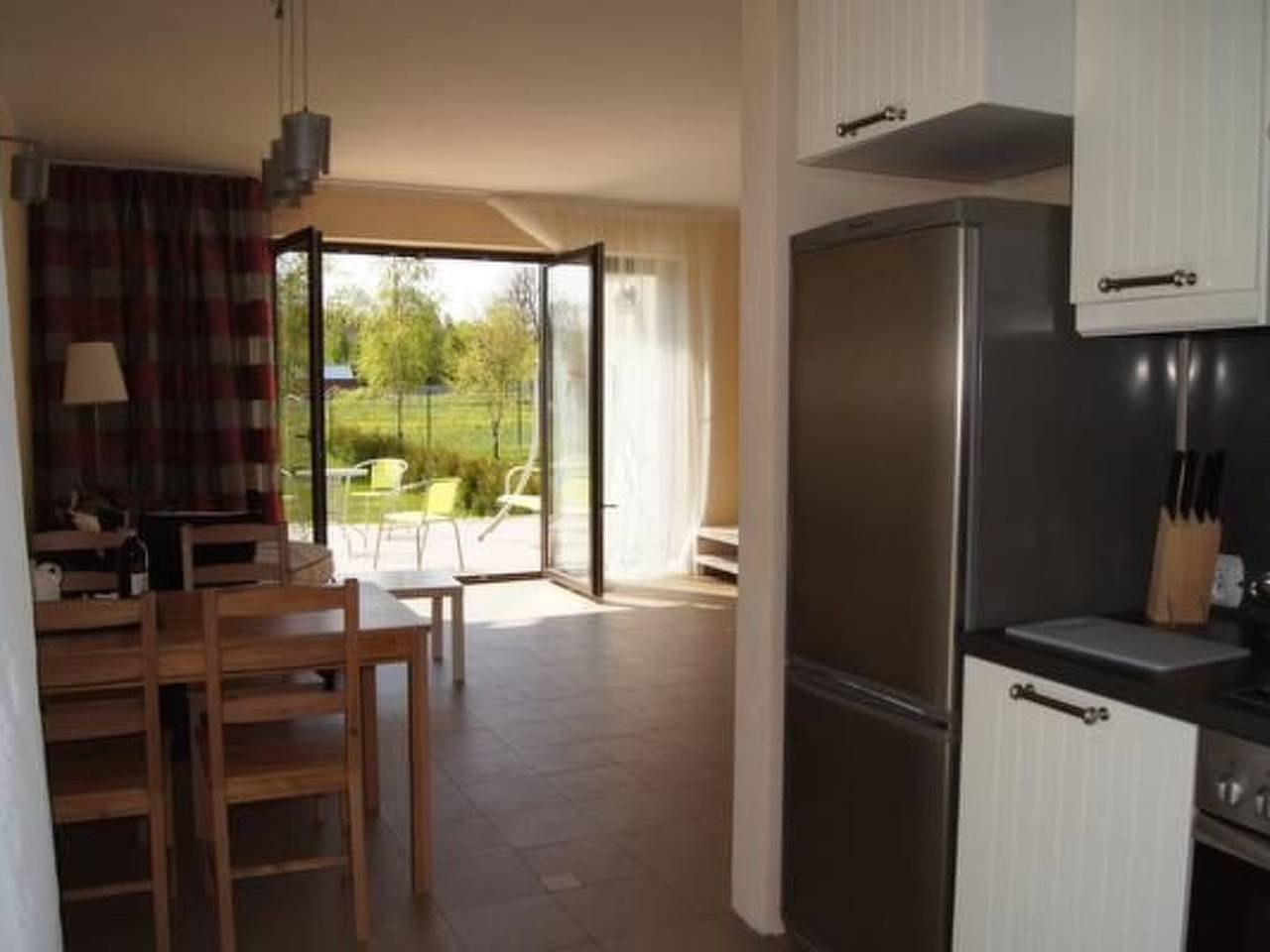 Mit Garten, Terrasse und Grill in Sasino, Powiat wejherowski