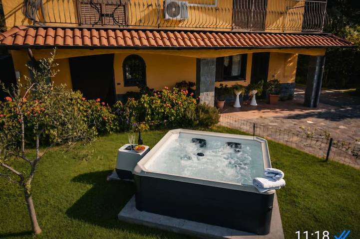 Ferienhaus für 6 Personen, mit Whirlpool und Garten - 1