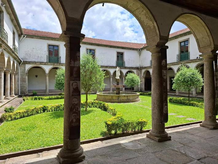 Gîte pour 2 personnes, avec jardin dans Oliveira de Azeméis