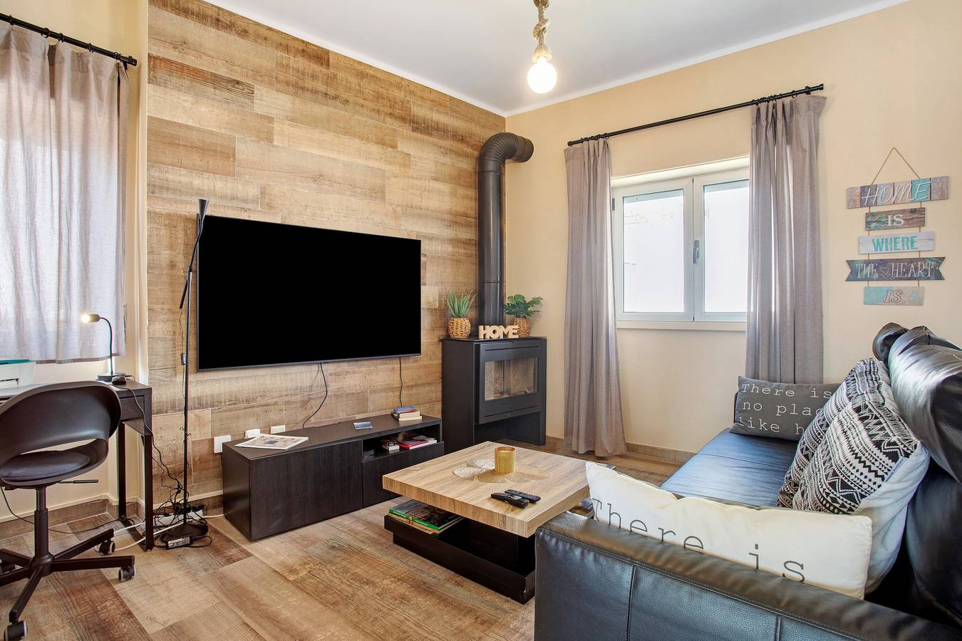 Apartamento entero, Apartamento 'Home Away From Home' con balcón y Wi-Fi in Peniche, Leiria District