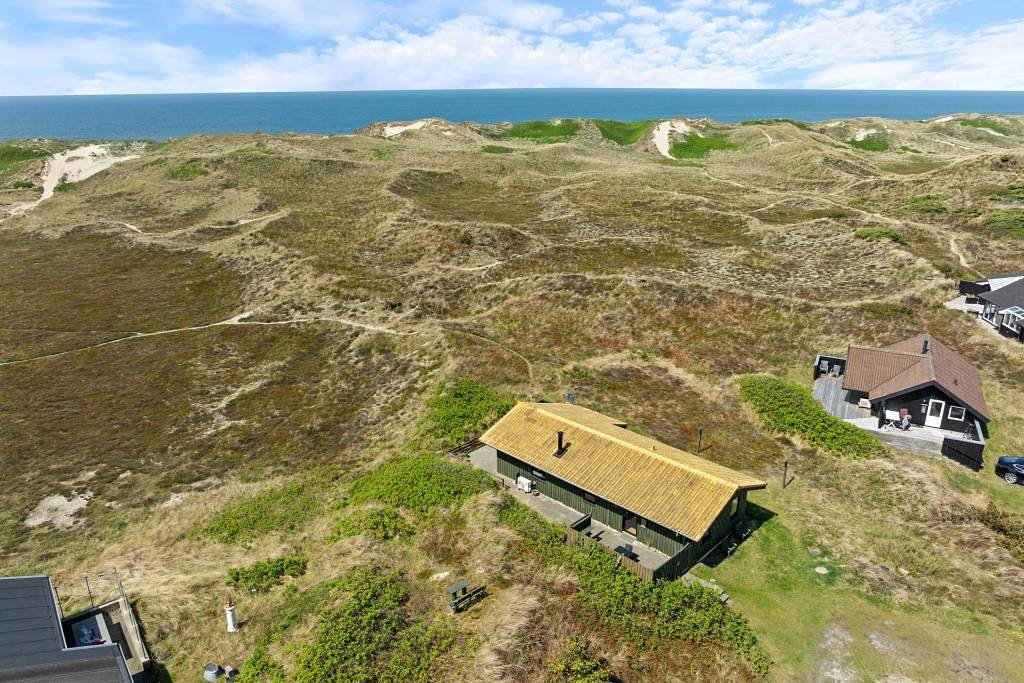 Hyggeligt sommerhus kun 150 meter fra stranden, 1 hund tilladt in Ringkøbing, Holmsland Klit