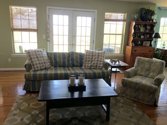 Vacation rental for 8 people, with terrace in Folly Beach