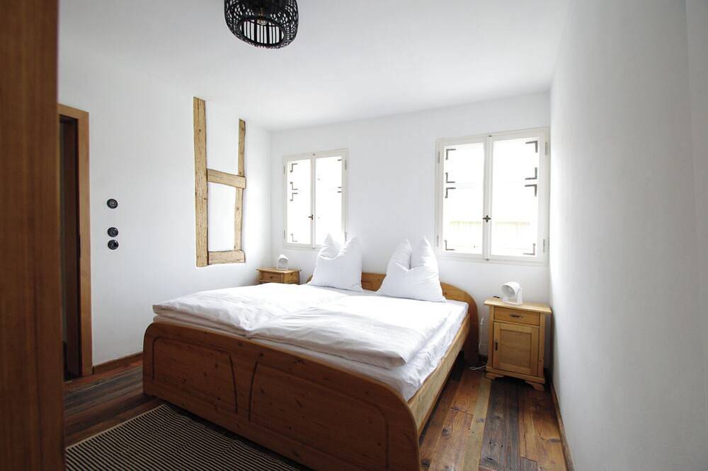 Ganze Wohnung, Schöne Ferienwohnung für sechs Personen in ruhiger Lage. in Mainleus, Oberes Maintal - Coburger Land