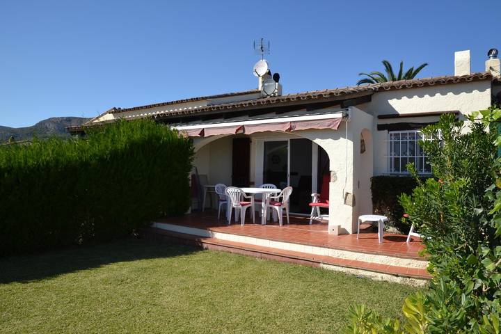 Casa rural para 2 personas, con jardín y piscina en Cataluña - 2
