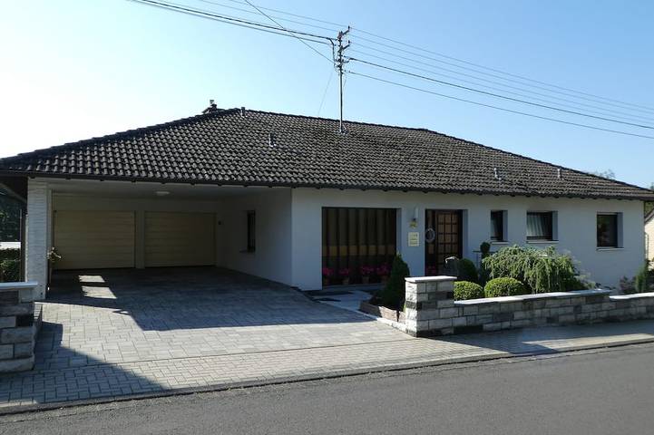 Ferienwohnung für 4 Personen, mit Balkon und Garten