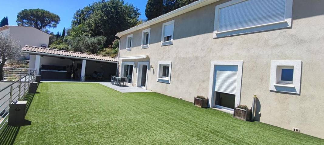 Location de vacances pour 8 personnes, avec jardin ainsi que jacuzzi et piscine à Spéracèdes - 4