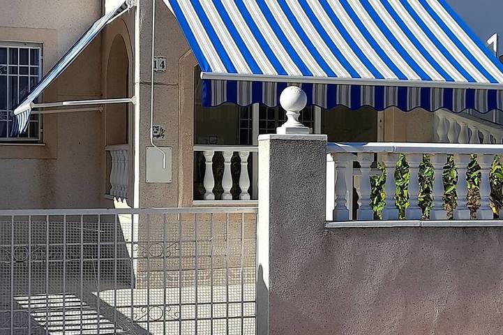 Vakantiehuis voor 4 personen, with tuin and terras as well as zwembad - 1