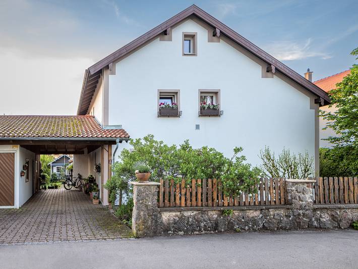 Ferienwohnung für 5 Personen, mit Terrasse und Garten
