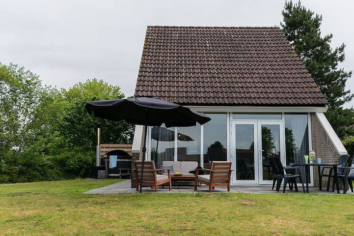 Lodge voor 4 personen, met whirlpool en terras, met huisdier in Westerwolde