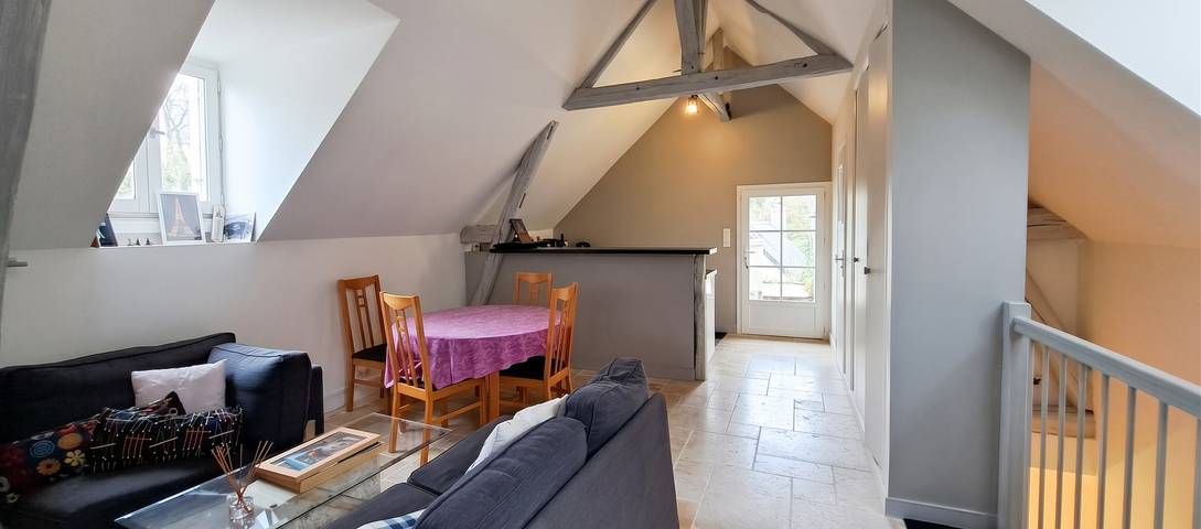 Appartement entier, Appartement accueillant à Luynes, 60 m² avec jardin in Luynes, Région de Tours