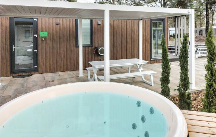 Ferienhaus für 6 Personen, mit Terrasse und Garten - 1