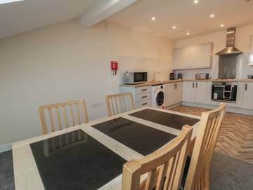 Apartment for 6 People in Scarborough, North Yorkshire, Photo 3