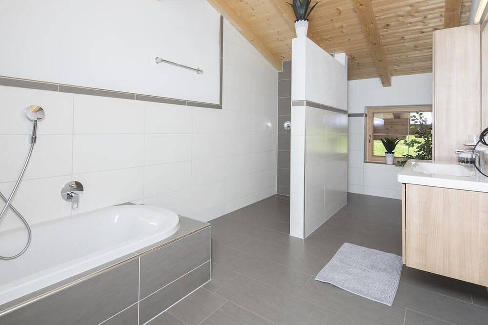 Ganze Wohnung, Bauernhaus Roßmoos - Ferienwohnung Roßmoos in Alpbach, Kaisergebirge