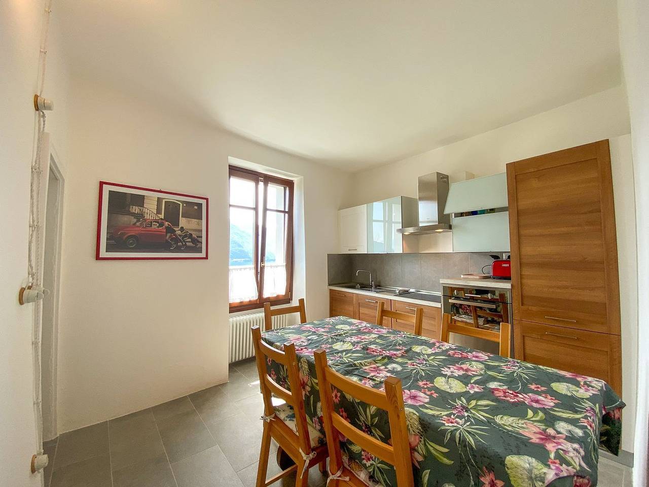 Tre Terre Land-Ferienhaus mit Seeblick in Pianello del Lario, Comer See