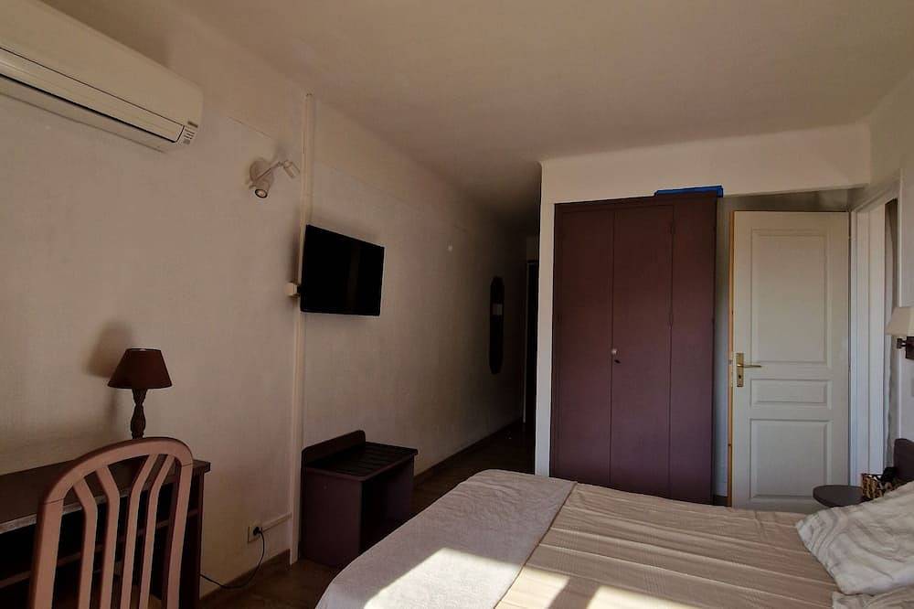 Entire apartment, T2 sea & mountain view in the heart of the Unesco-listed Gulf of Porto in Porto (Corsica), Ota