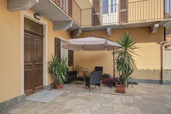 Hel lejlighed, Apartment 'Alloggio 3' with Mountain View, Shared Garden and Wi-Fi in Novello, Langhe