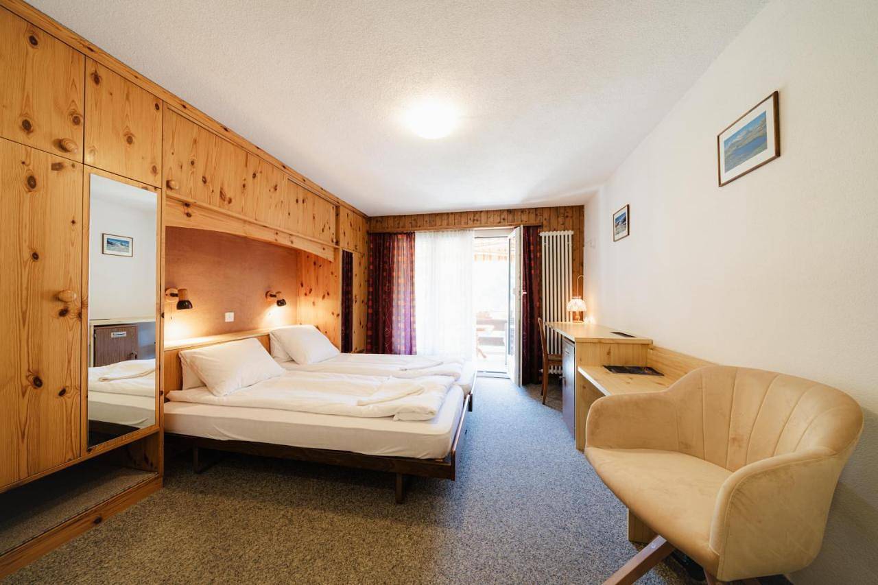 Double Room with Private Bathroom in Klosters-Serneus, Chaîne de Plessur