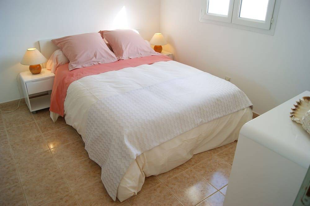 Les Lauriers - Einziges Haus mit Blick auf das Meer und Hafen von Santa Severa in Luri, Cap Corse