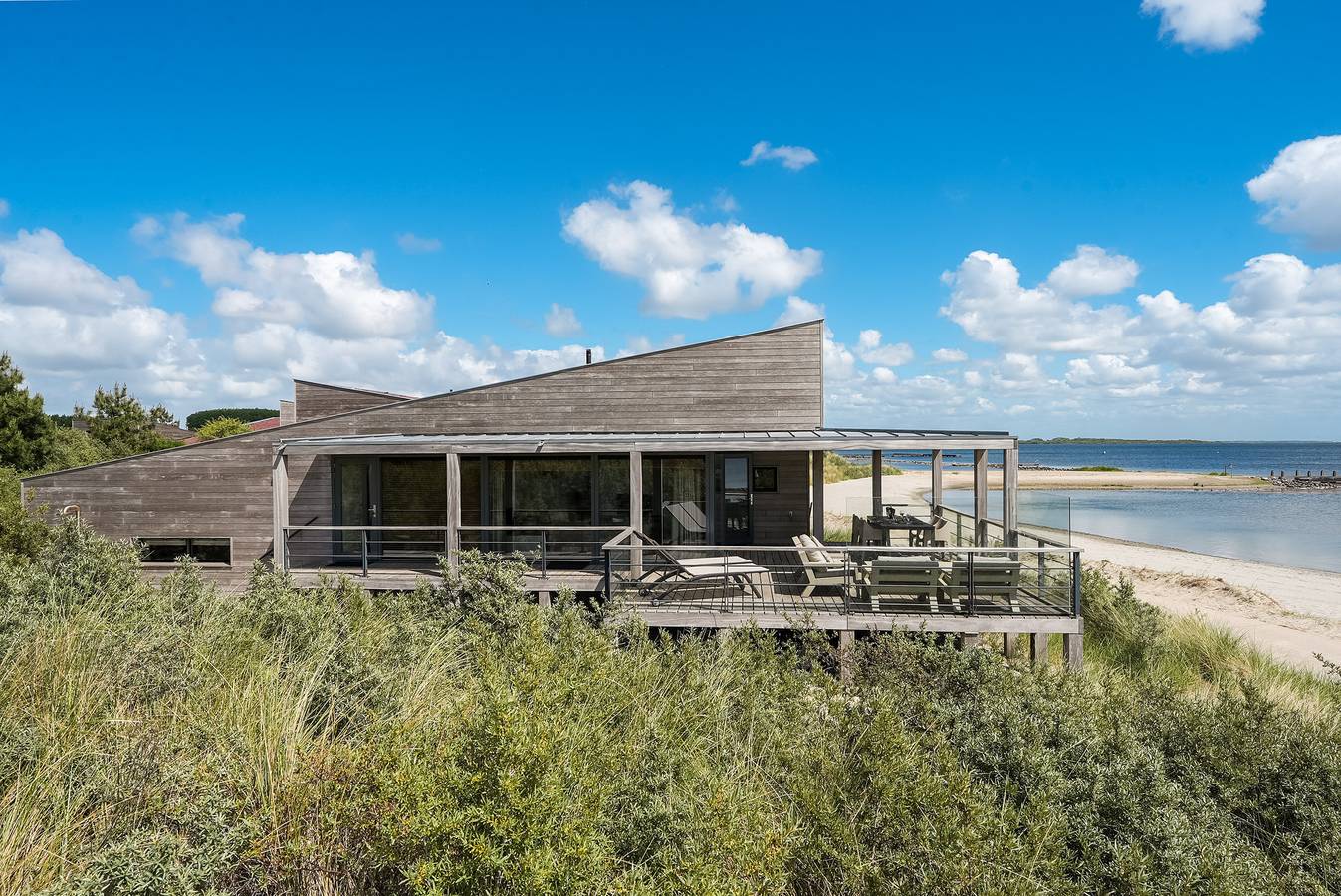 Villa for 6 Guests in Goeree-Overflakkee, North Sea Netherlands