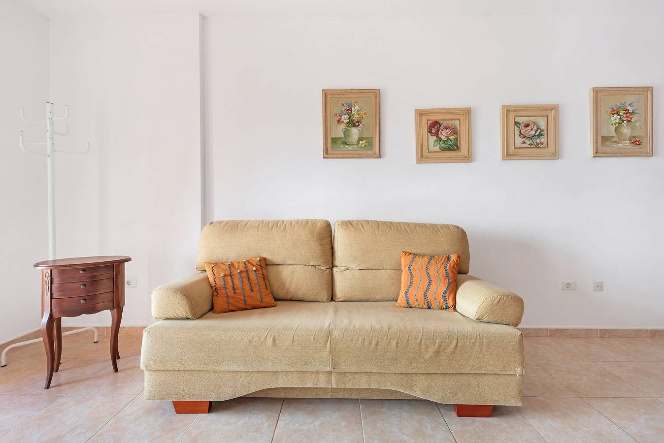 Casa de vacaciones 'Triana' con vistas al mar, terraza privada y Wi-Fi in Los Canarios, Fuencaliente de La Palma