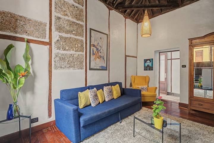 Ferienhaus in Strandnähe "Casa Tradicional Canaria" mit Dachterrasse und WLAN in Villa y Puerto de Garachico, Garachico