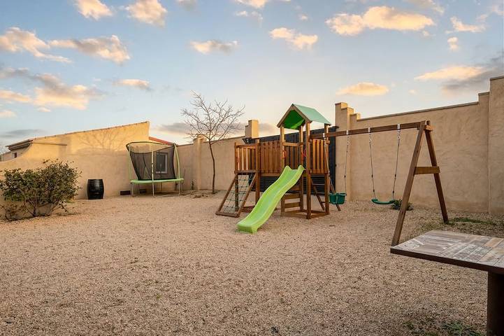 Rural House in Lagunas de Ruidera - Sancho- Swimming pool-Barbecue-Jacuzzi -Pets in Ossa de Montiel, Comarca de la Mancha