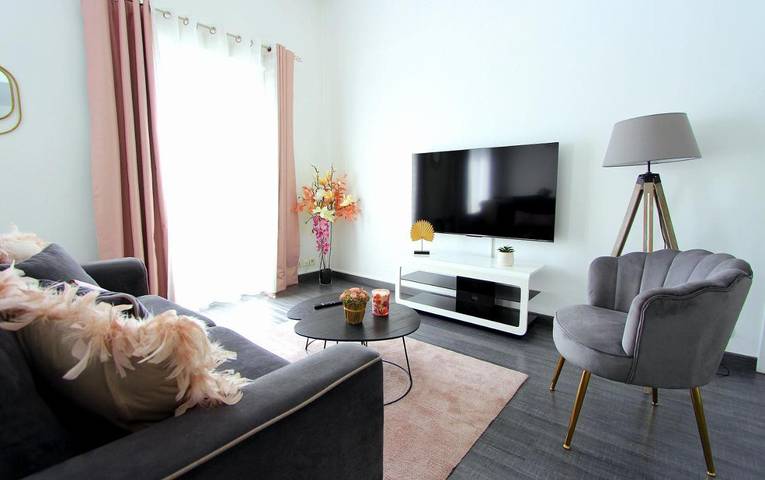 Gîte pour 4 personnes, avec terrasse dans Gare Du Val D Europe - 2