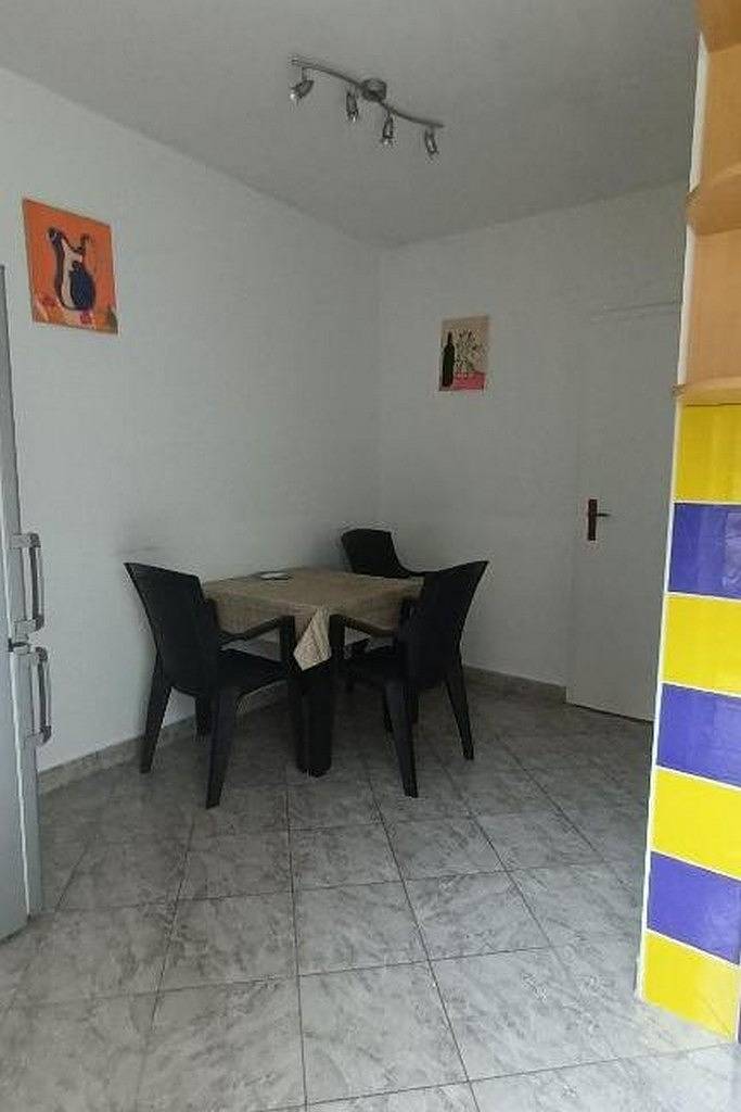 Ganze Wohnung, 1-Zimmer-Ferienwohnung mit Balkon und Meerblick Zaton, Krka A-24448-c in Raslina, Šibenik-Knin
