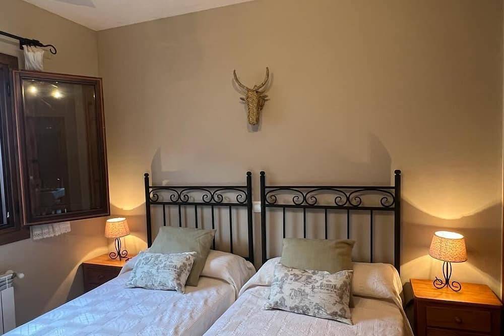 Entire apartment, Apartment with Terrace in La Alcarria