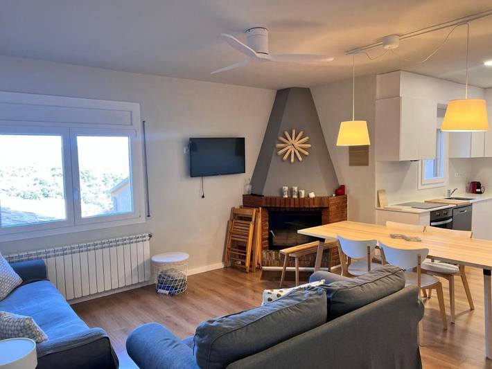 Gîte pour 8 personnes à Àger