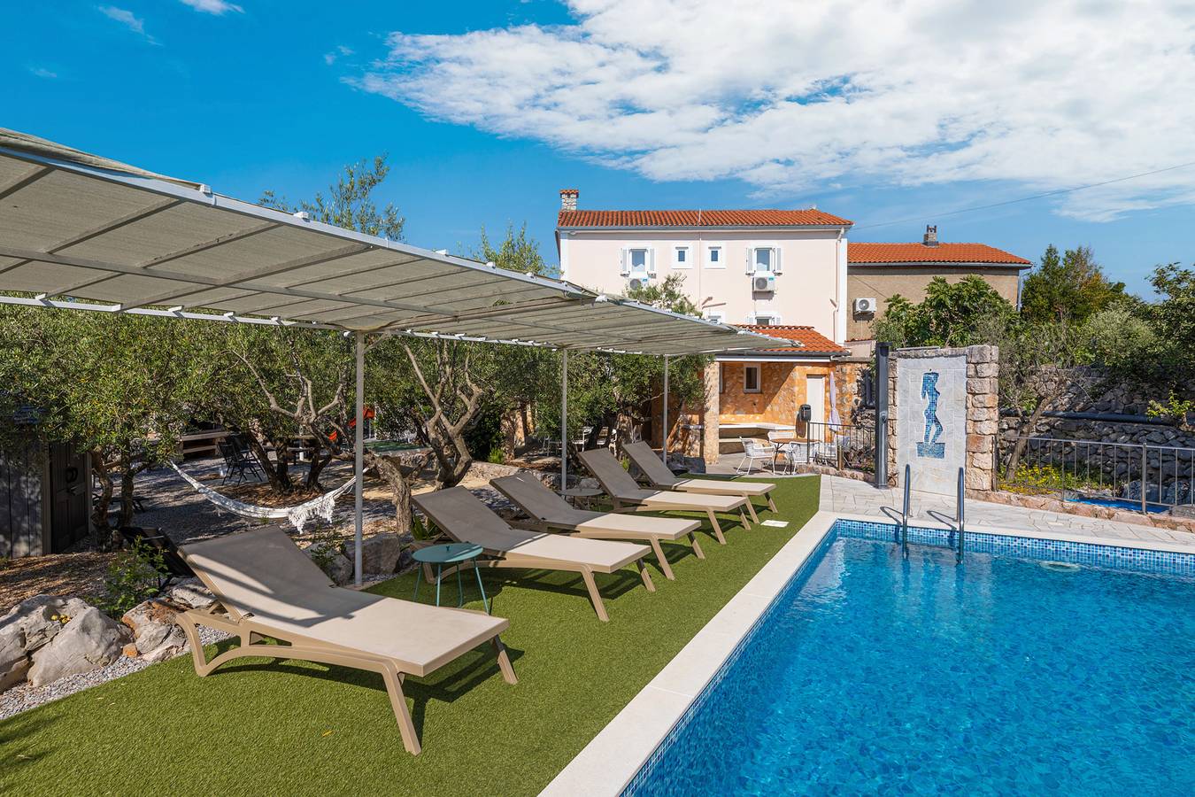 Villa Ljuba Vi with heated pool in Županje, Polje