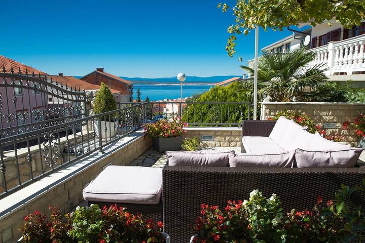 Vakantiewoning voor 2 personen, met zwembad en balkon/terras in Crikvenica