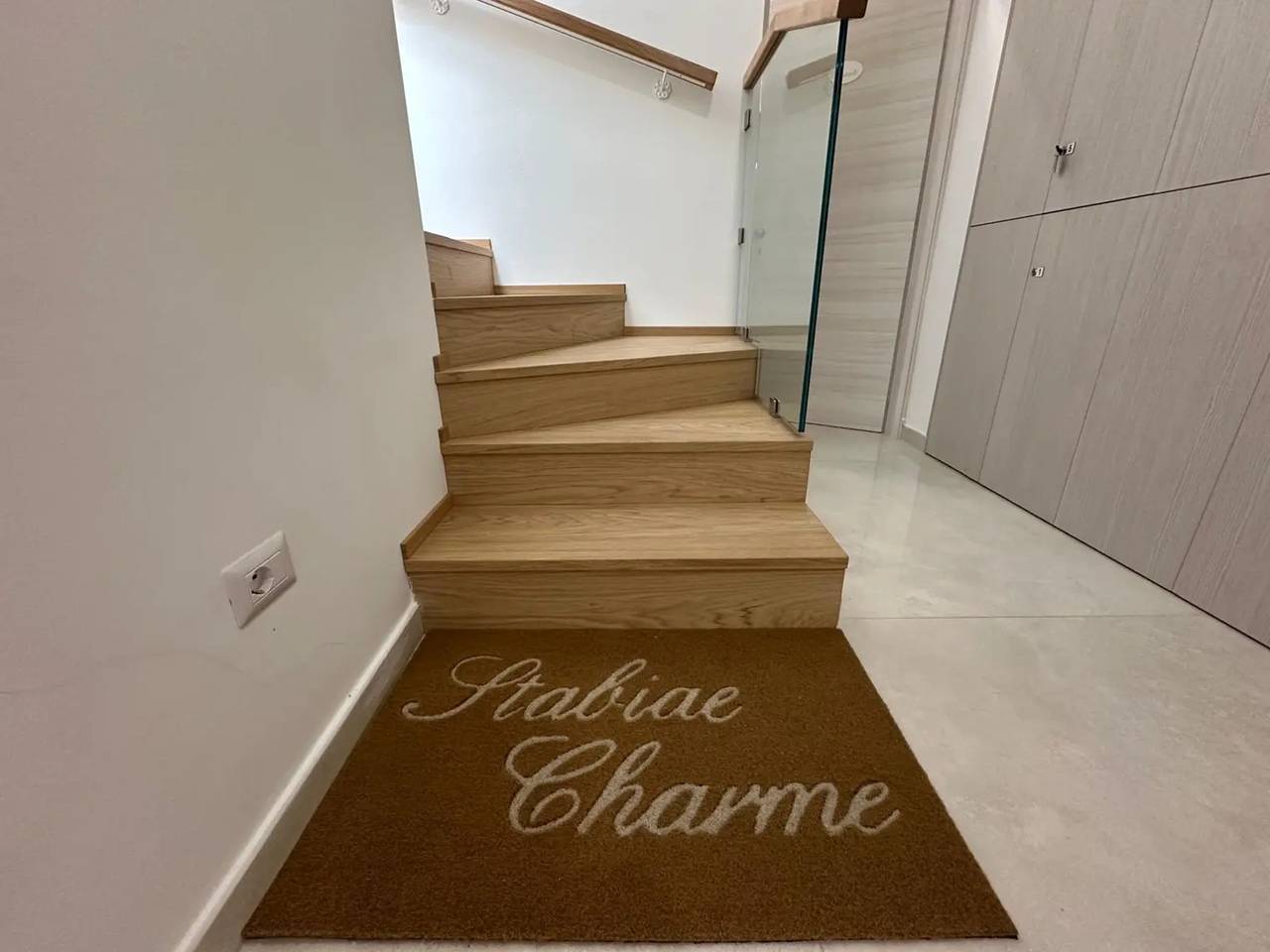 Casa Vacanze 'Stabiae Charm' con Balcone, Wi-Fi e Aria Condizionata in Castellammare di Stabia, Napoli e dintorni